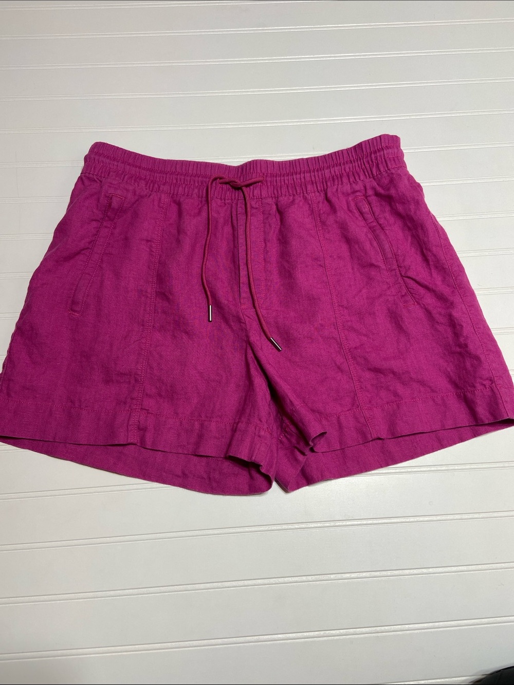Athleta Retreat 100% Linen Mid Rise Shorts Fuchsia Zip Pockets Beachy EUC